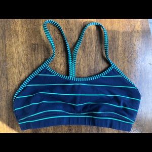 Lululemon sports bra